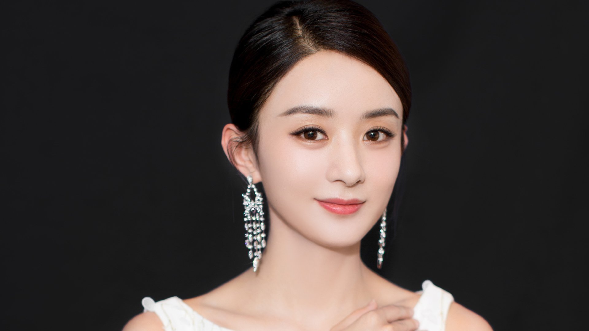 “史诗战役回忆:2004年总决赛的精彩瞬间”,2004年总冠军是谁